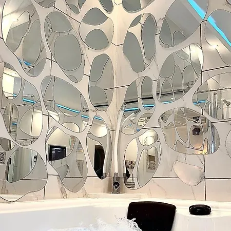 Apartament La Blanche Loveroom *