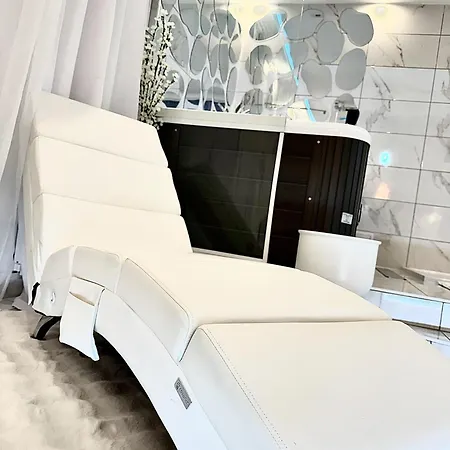 La Blanche Loveroom *