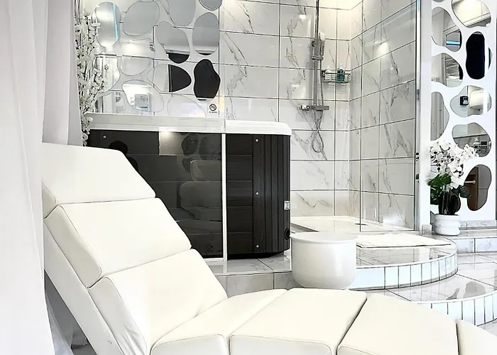 La Blanche Loveroom Apartment Thuir