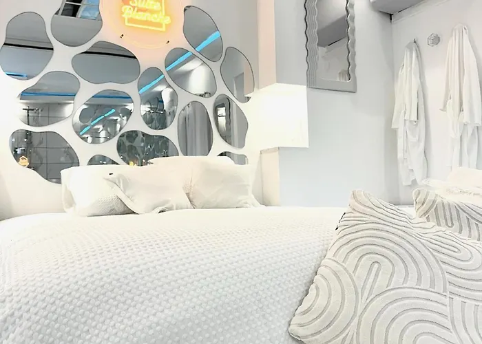 Apartment La Blanche Loveroom Thuir