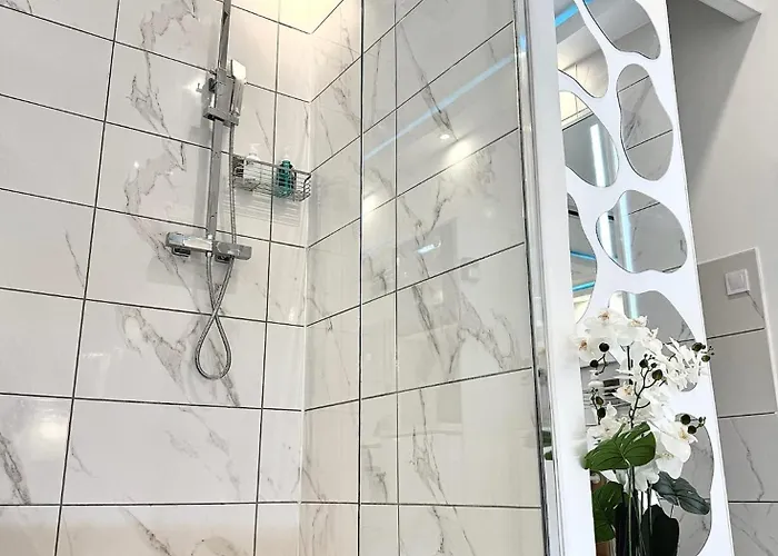 La Blanche Loveroom Apartment